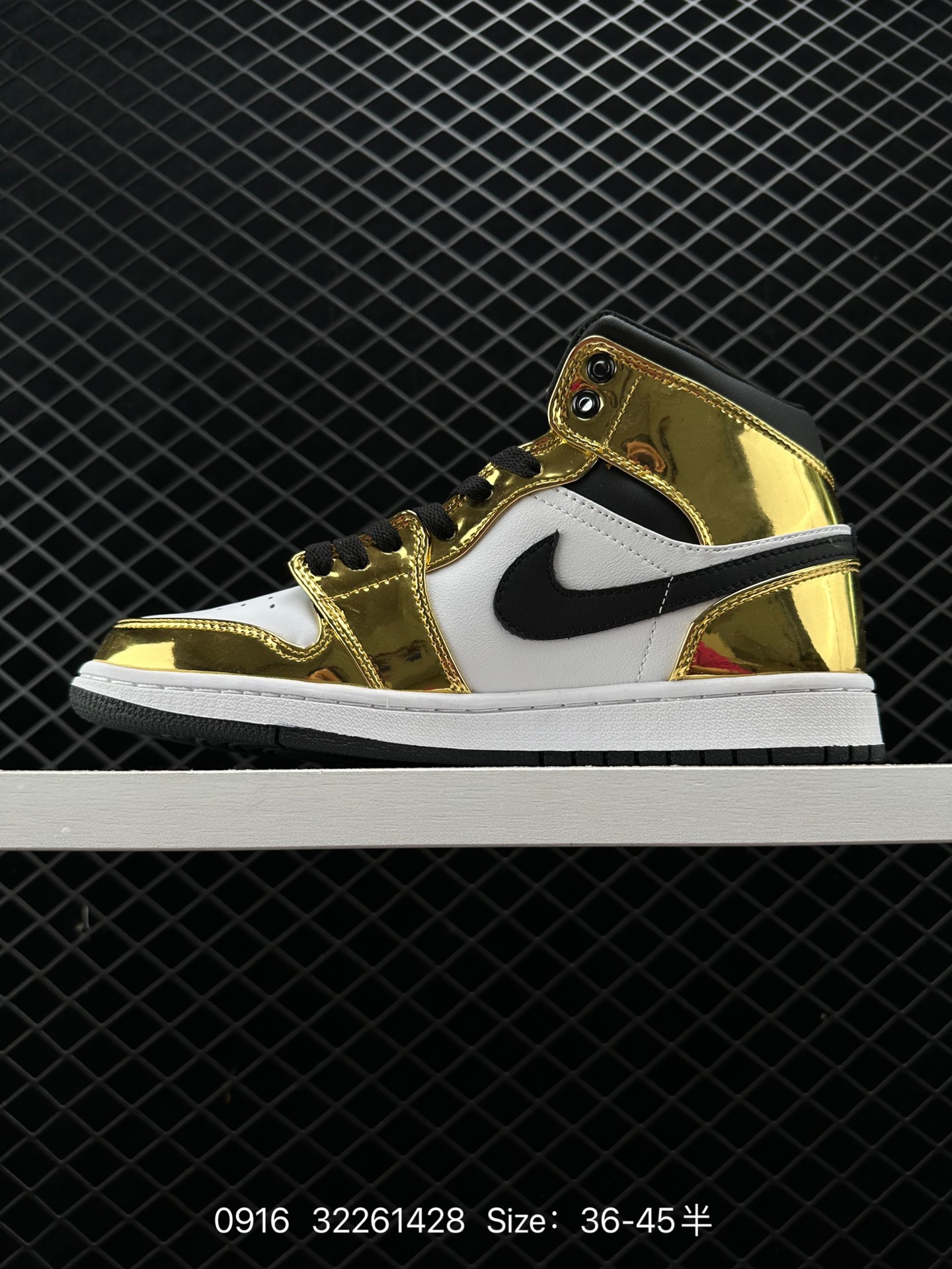 Nike Air Jordan 1 Retro High OG”Black/White“